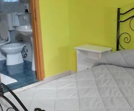 ファームステイ Agriturismo Il Rifugio Dell'ape セニガッリア